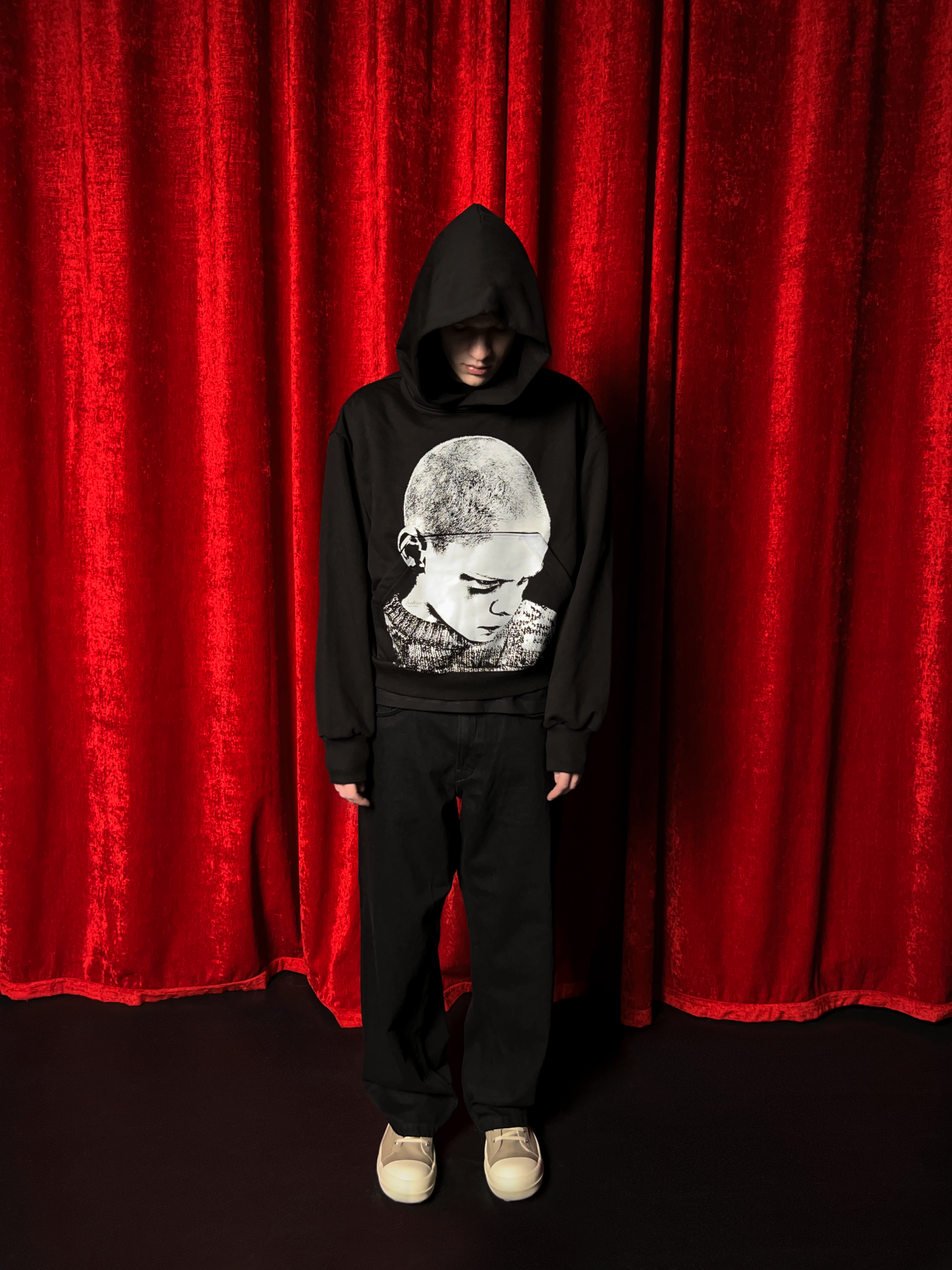 “No one” hoodie black